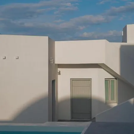 Hotel Noir Santorini